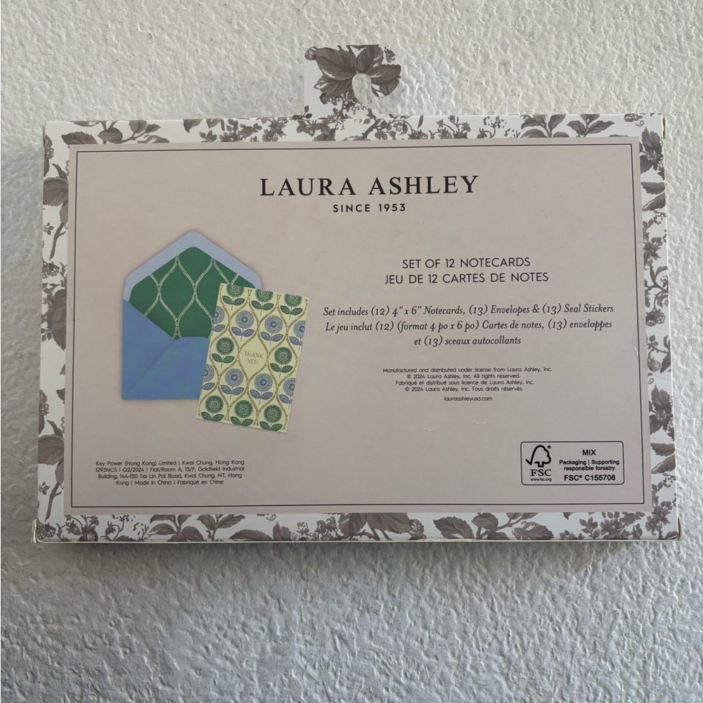 Laura Ashley - Set of 12 Thank You Notecards, Envelopes and Seal stickers - Picture 5 of 5